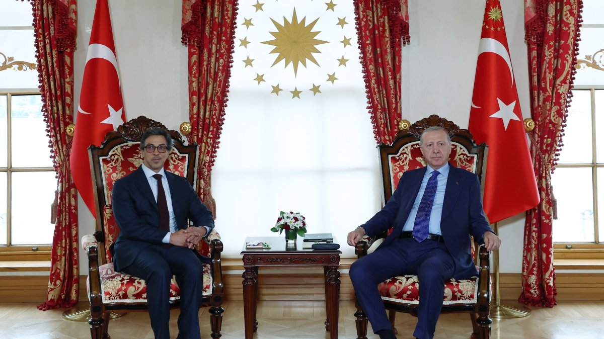 President Erdoğan meets UAE VP Sheikh Mansour in Istanbul