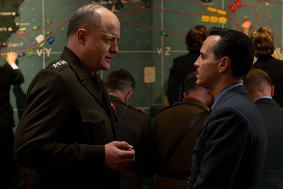 ‘Pressure’ star Brendan Fraser: D-Day was intensely personal for Ike