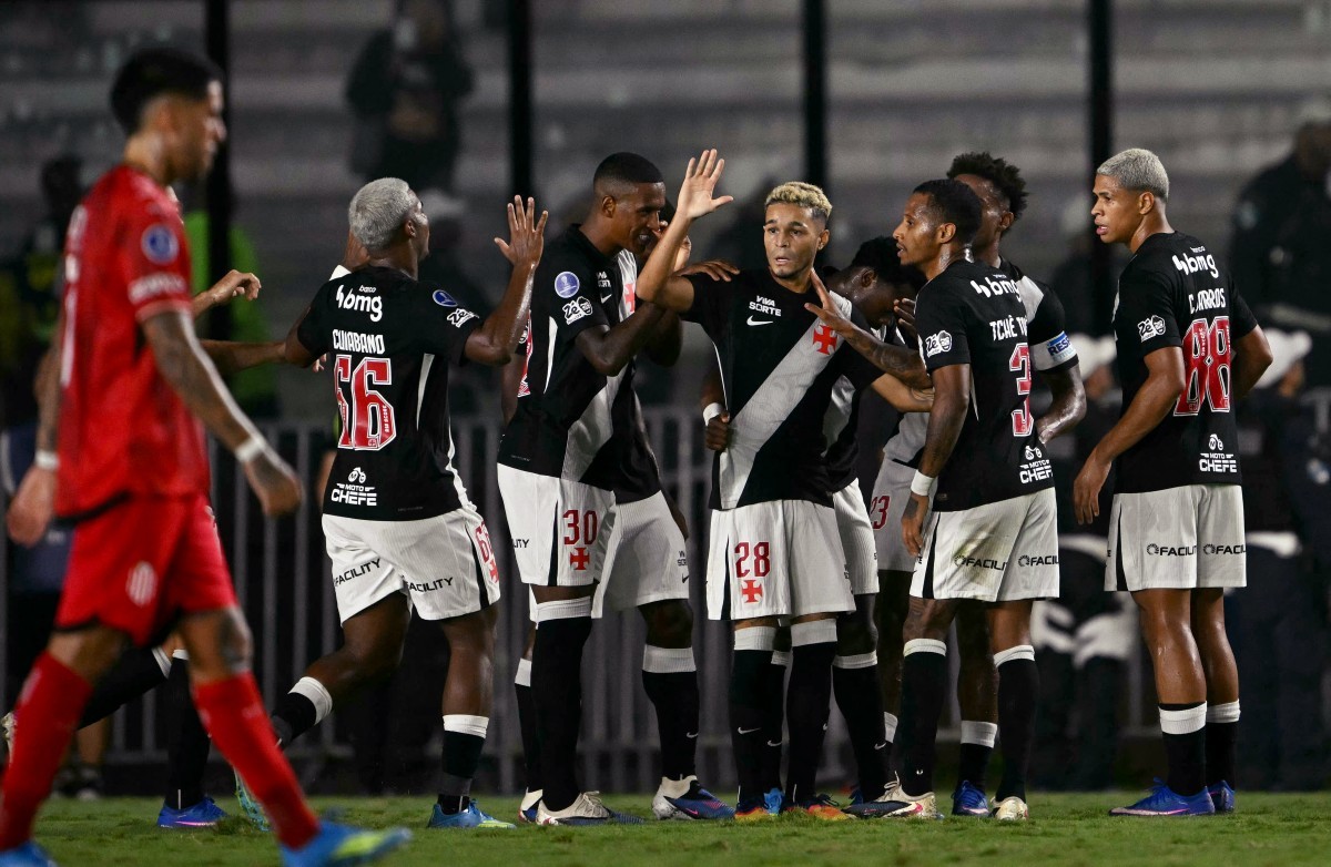 Quem o Vasco vai enfrentar no mata-mata da Sul-Americana? Entenda regulamento
