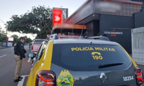 Restaurante é alvo de ladrões na madrugada desta terça-feira (12)