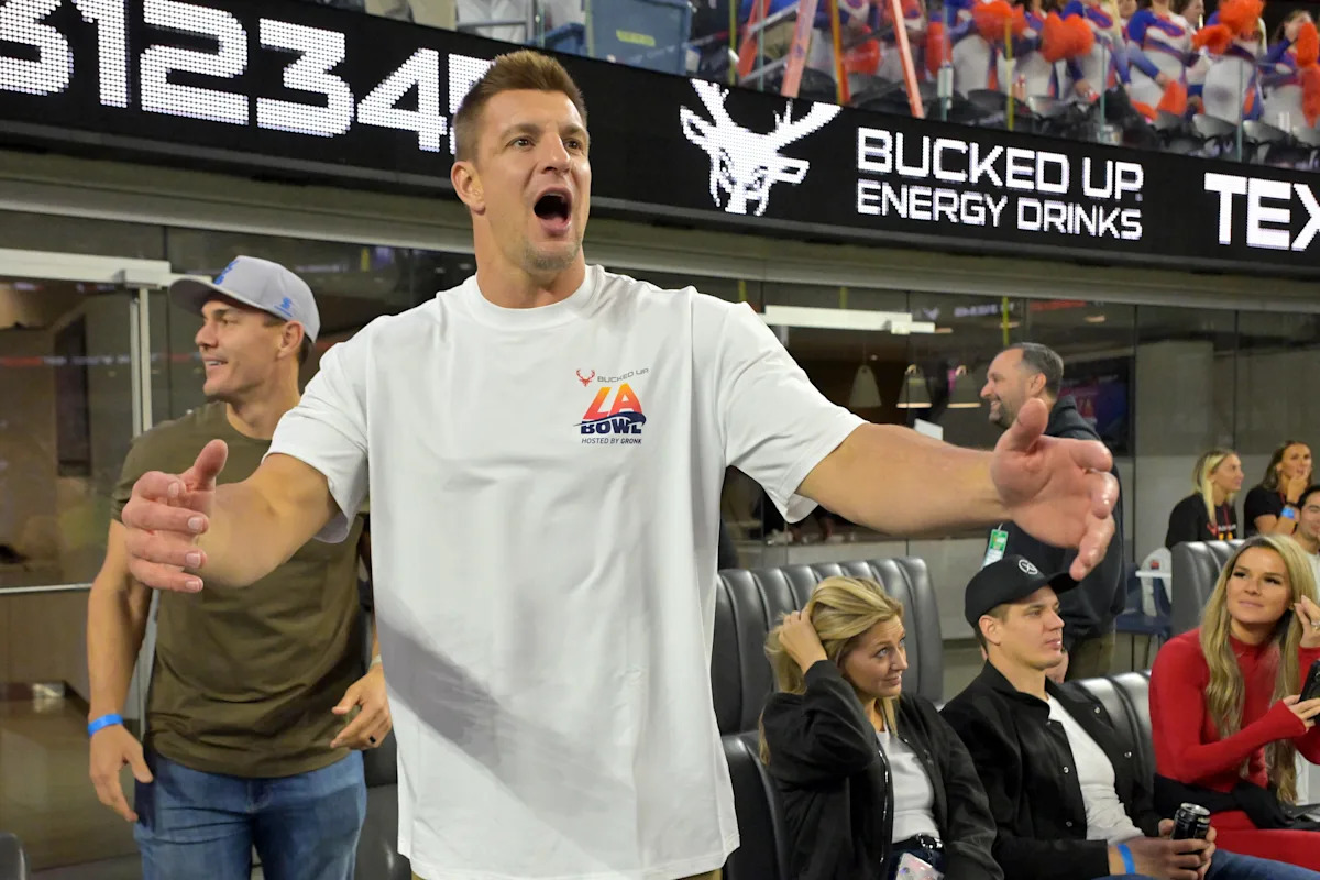 Rob Gronkowski’s reason for why Buffalo fans constantly hate on him