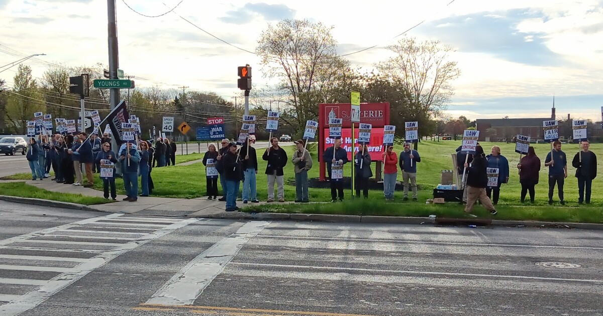 SUNY Erie, union representing administrative workers prepare for return to bargaining table