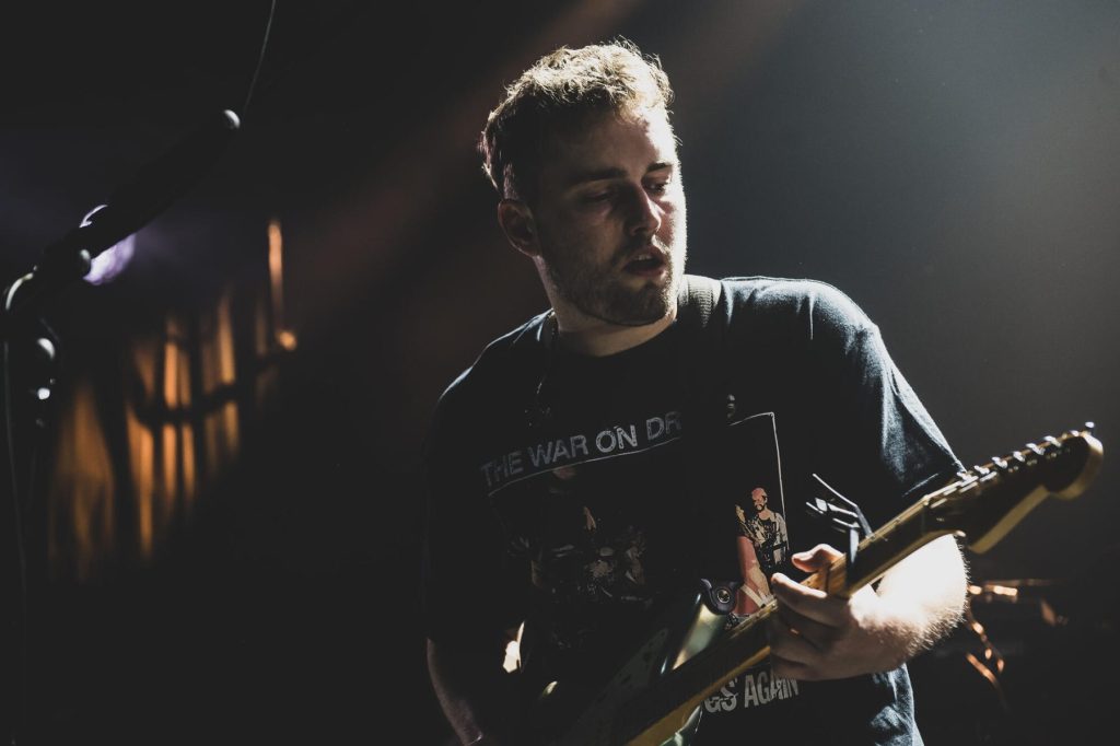 Sam Fender & Olivia Dean’s ‘Rein Me In’ No. 1 for 12th Week in U.K.