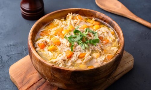 Sopas ricas em proteínas: 4 receitas nutritivas para começar a semana