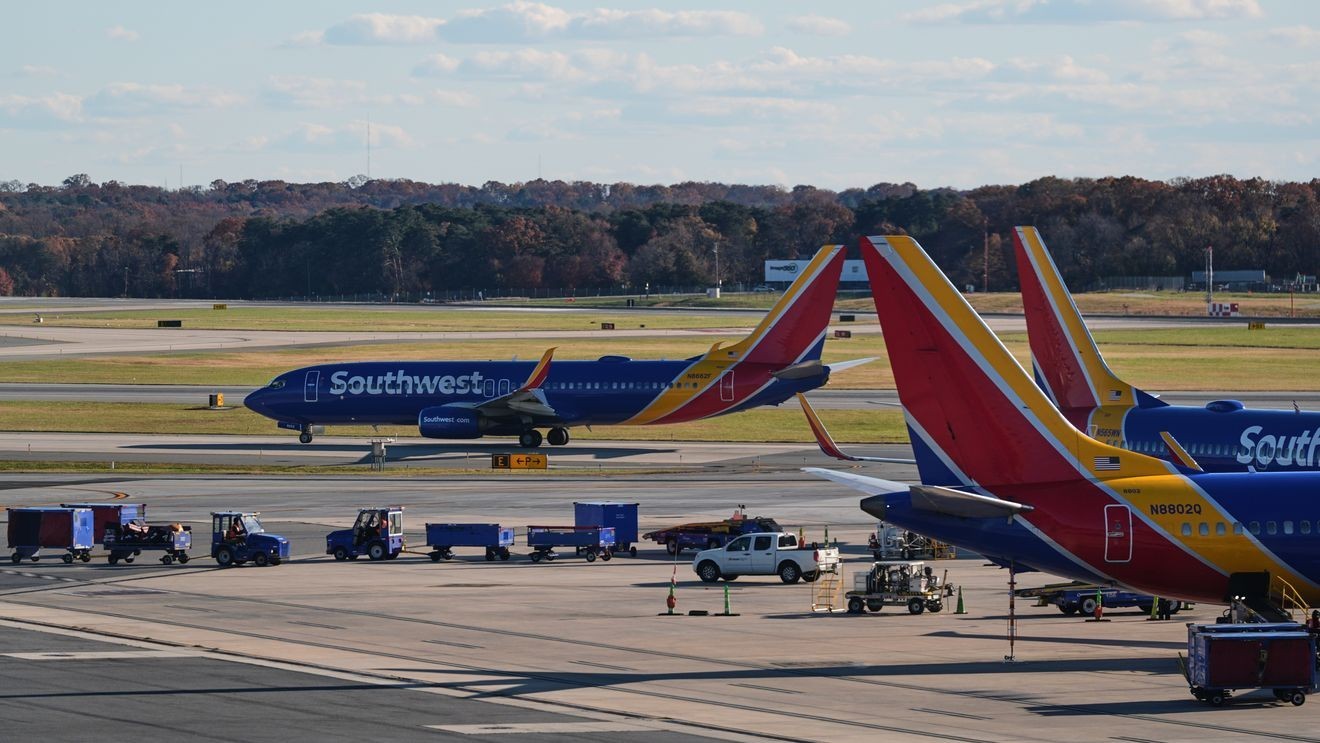 Southwest planes clip wings at BWI
