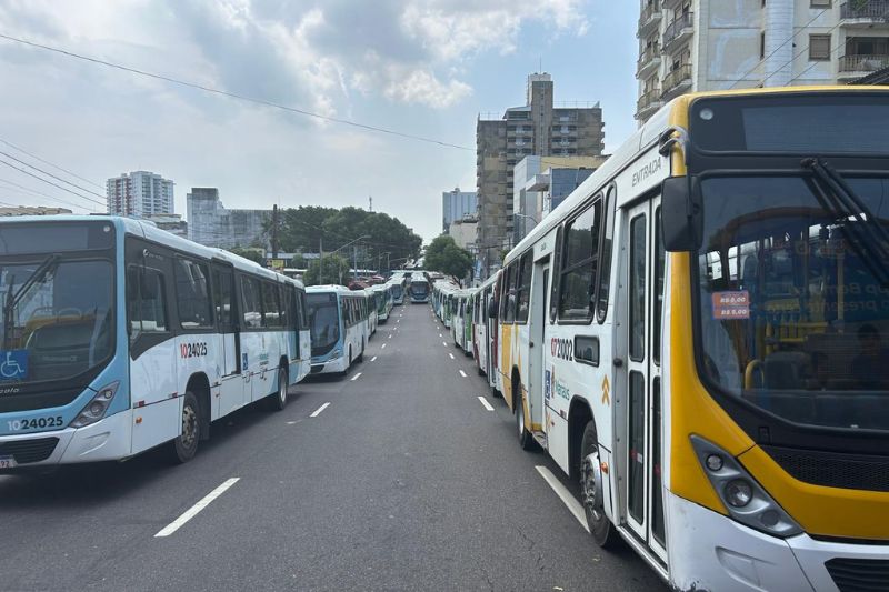 TRT-11 determina circulação de 80% da frota de ônibus durante greve em Manaus