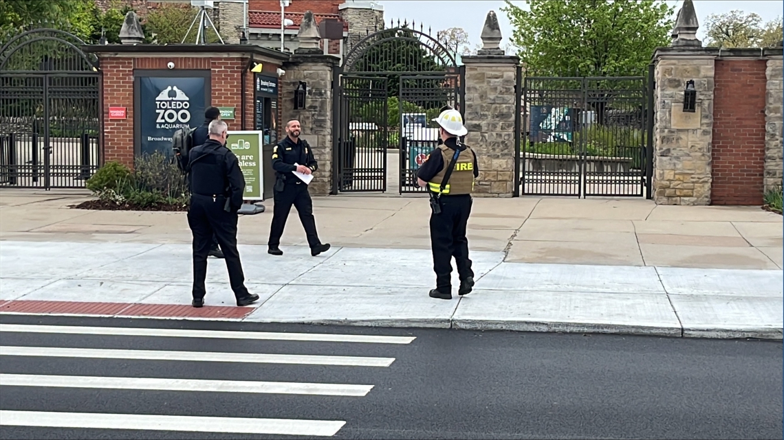 Toledo Zoo evacuated Friday morning after bomb threat, police say