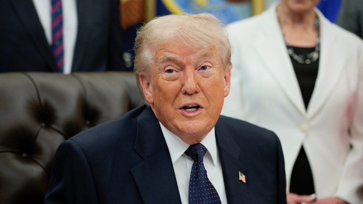 Trump approval rating falls over Iran war and gas prices