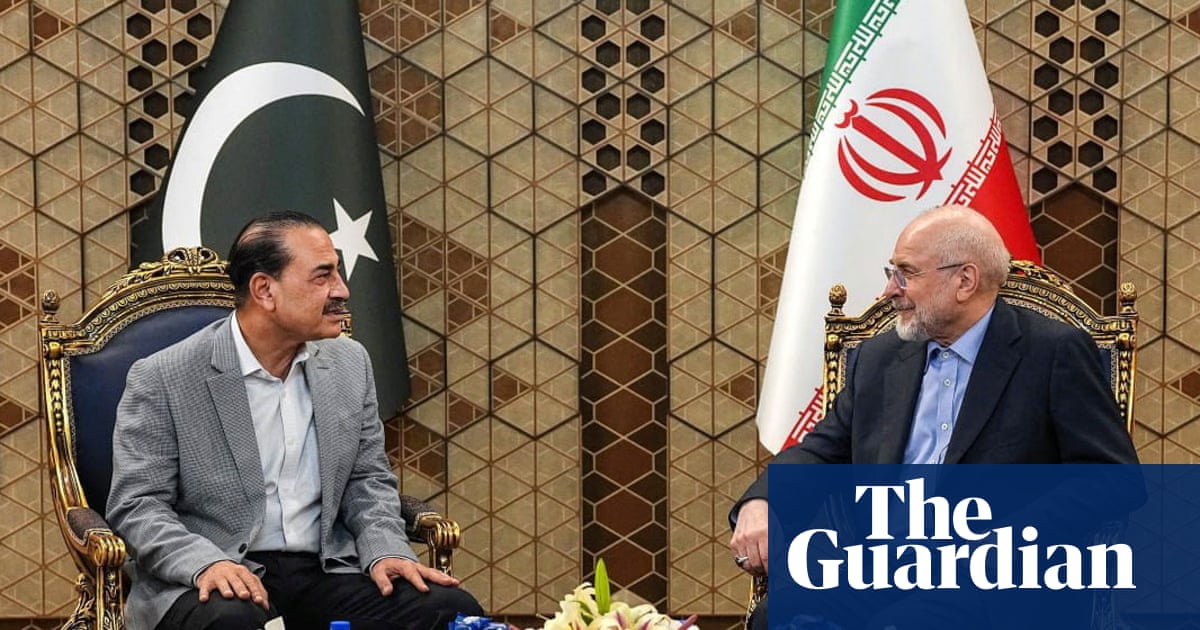 Trump to meet with US negotiators to decide on Iran’s ceasefire proposal | Iran