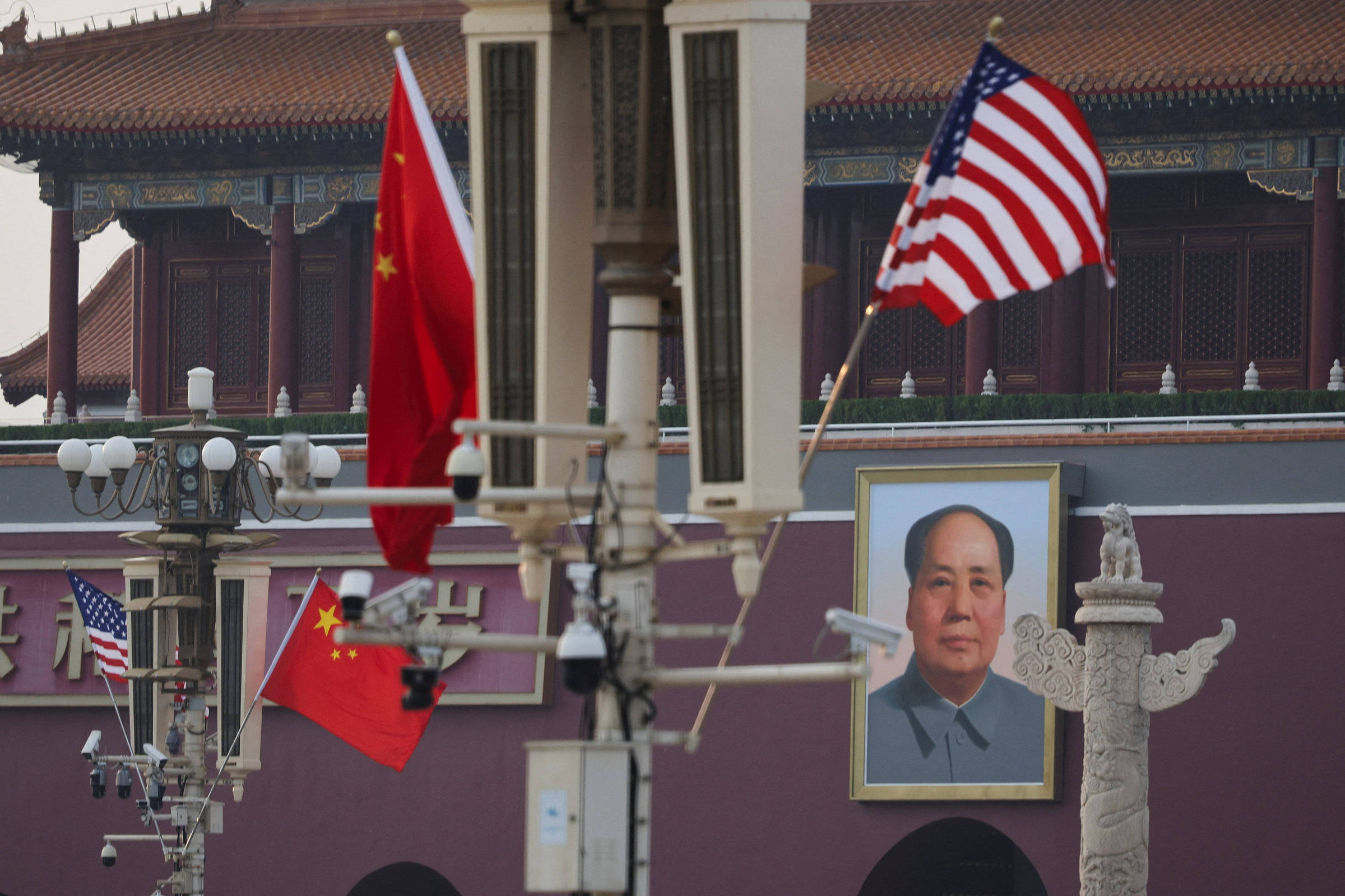 Trump viaja a China em desvantagem em relação a Xi – 13/05/2026 – Mundo