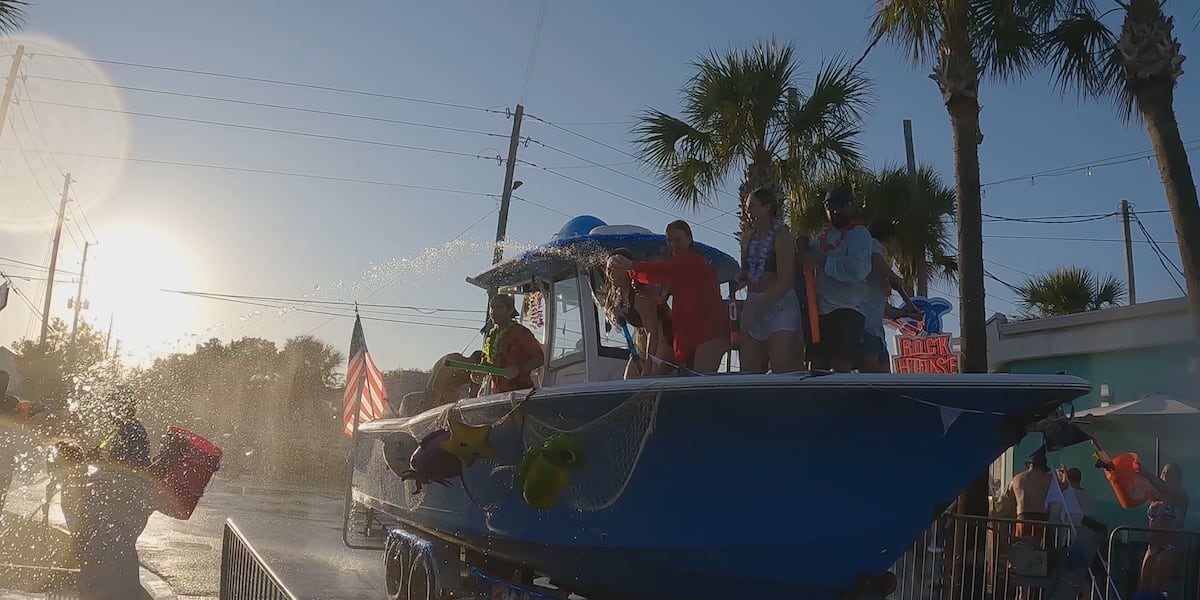 Tybee’s Beach Bum Parade kicks off summer