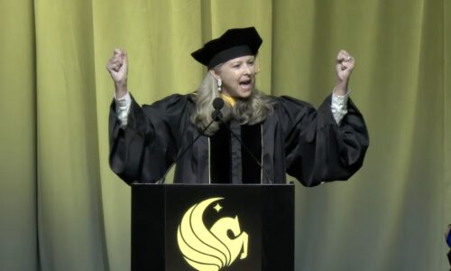 UCF students boo commencement speaker over AI praise