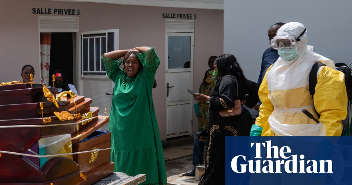 US temporarily bans green-card holders from entering country from African nations | Trump administration
