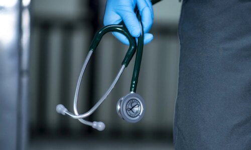 Unipar reestrutura curso de Medicina após nota baixa no Enamed