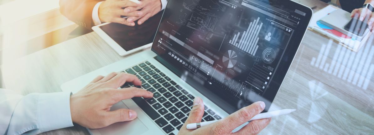 What Palantir Technologies (PLTR)'s Upgraded 2026 Outlook and Rising ESG Scrutiny Means For Shareholders