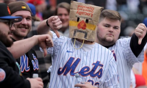 Woeful Mets lose again to finish April with MLB-worst 10-21 record