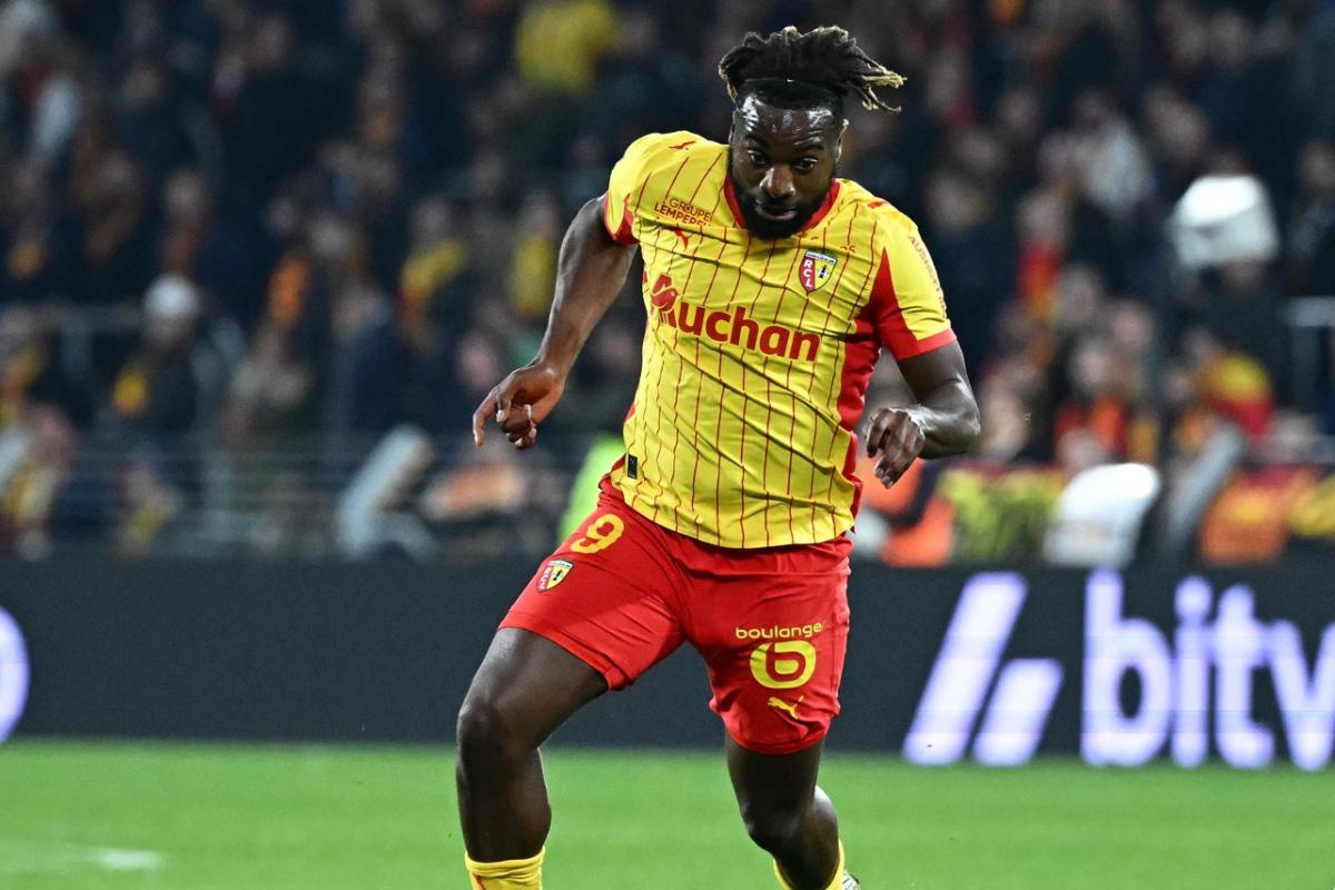 les compositions de Lens-Nice pour la finale de la Coupe de France Crédit Agricole