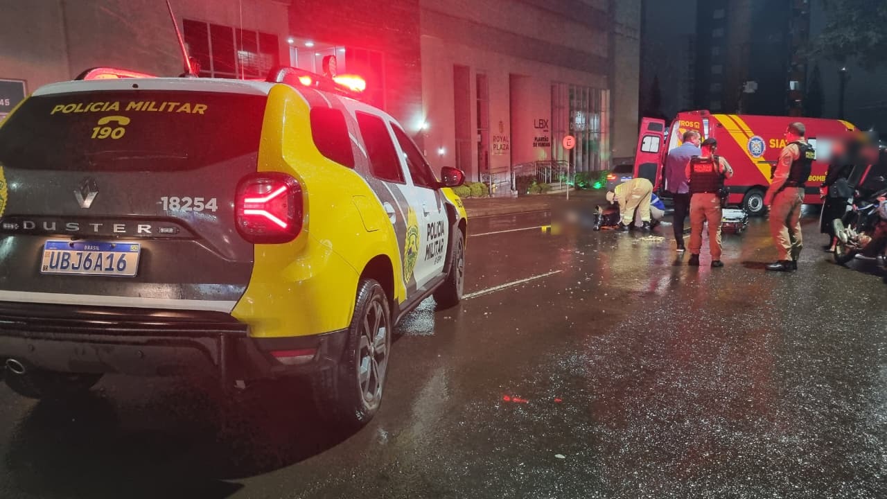 motoentregador fratura a perna em acidente no Centro de Cascavel
