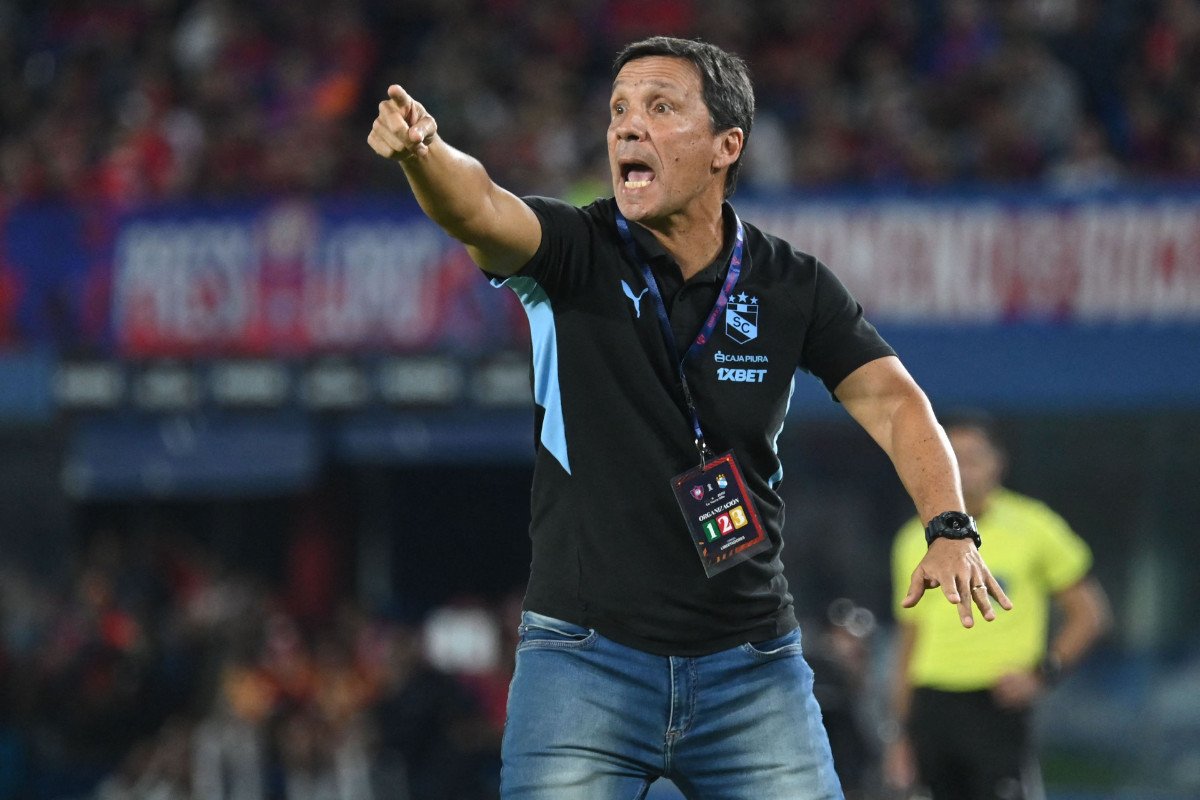 Ex-técnico do Cruzeiro é demitido após eliminação na Libertadores