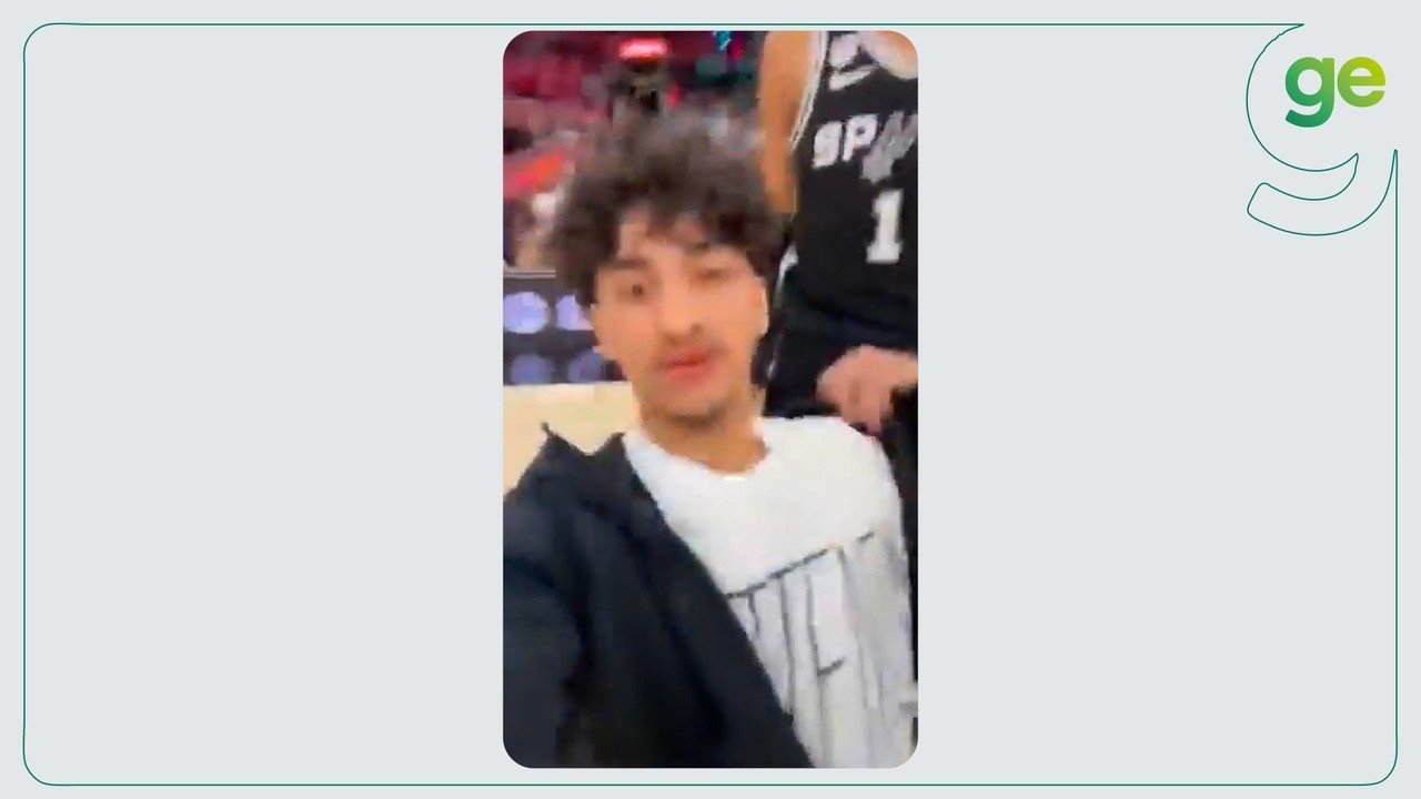 Fã que invadiu quadra para selfie com Wembanyama é banido para sempre da NBA