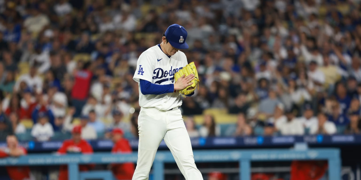 Roki Sasaki strikes out 10, Freddie Freeman hits walk-off homer